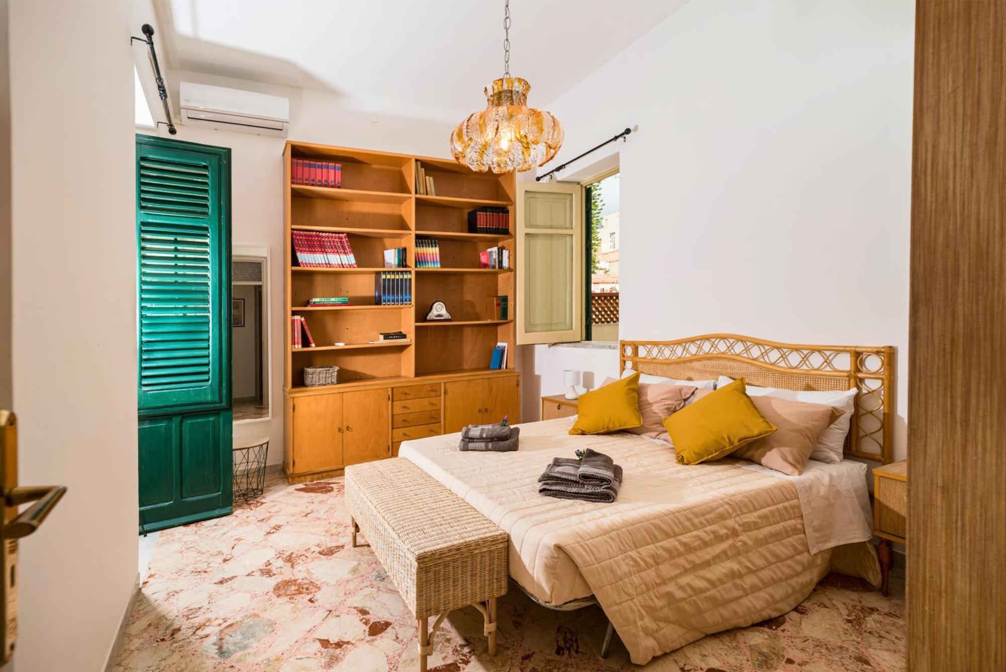 Ferienwohnung - Palermo - Sferracavallo Sul Mare Exterior foto